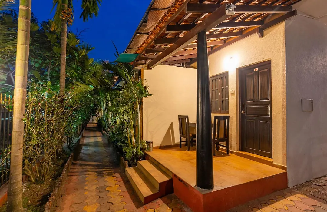Madpackers Goa Anjuna - Bar-1